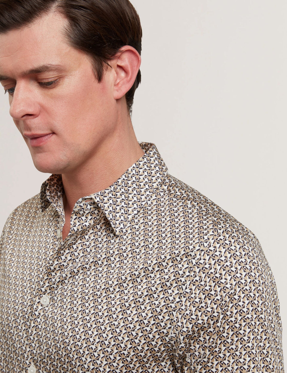 ALPHAIS | BEIGE
