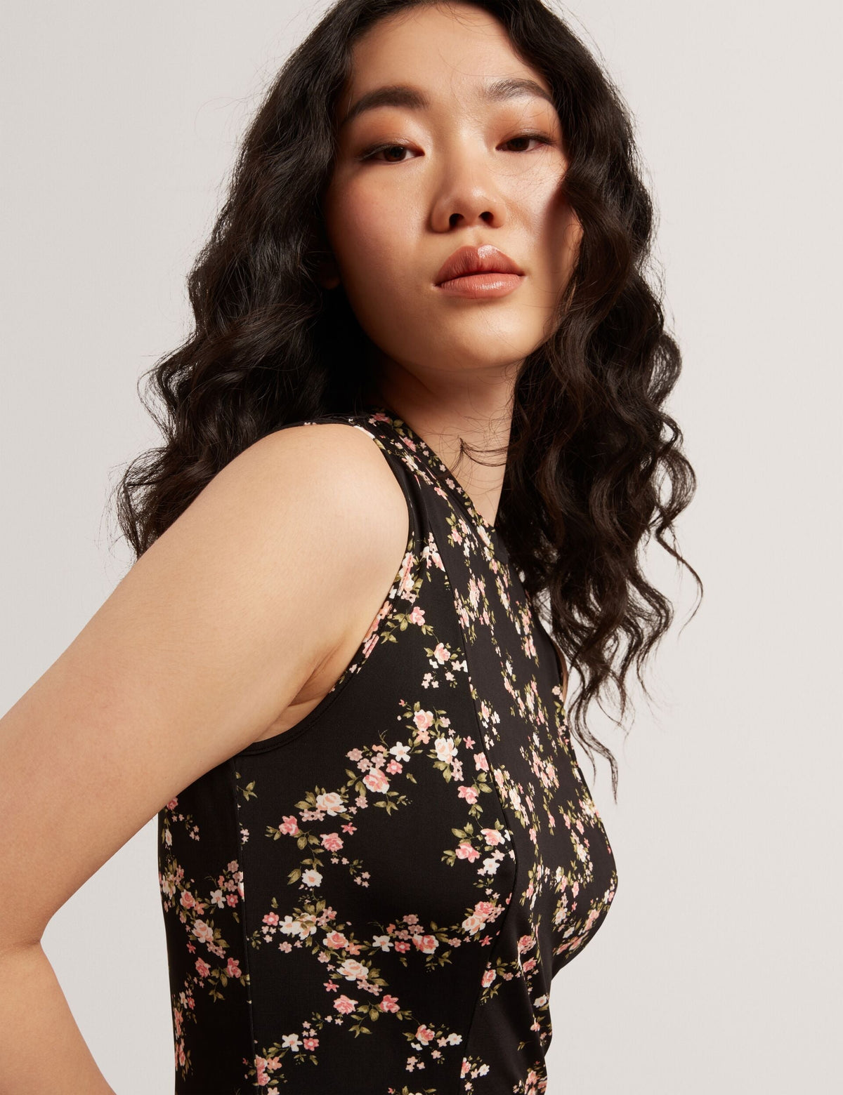 SLEEVELESS JERSEY MINI DRESS | RICH BLACK