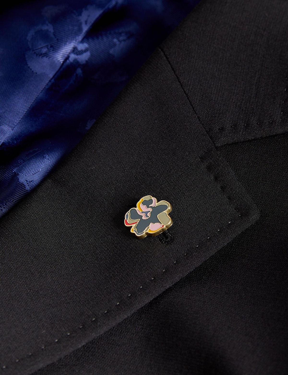 CLASSIC | BLACK
