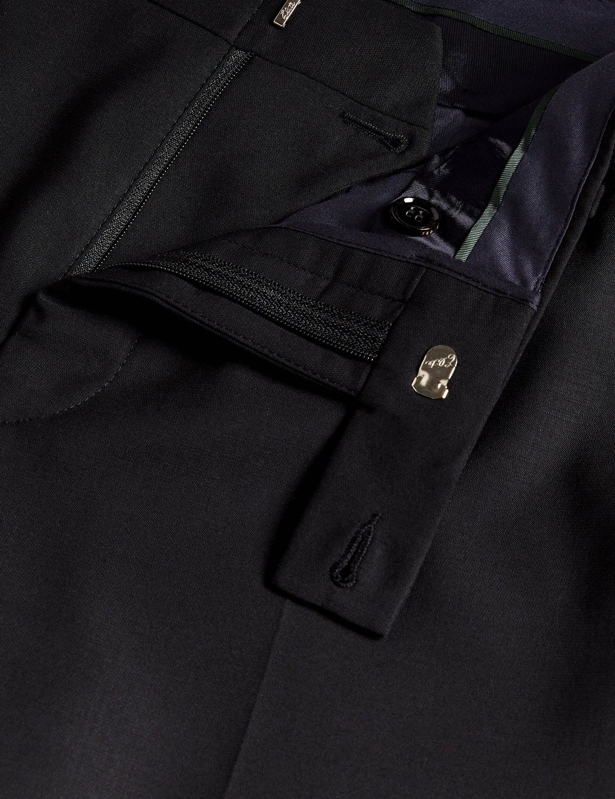 CLASSICS | BLACK