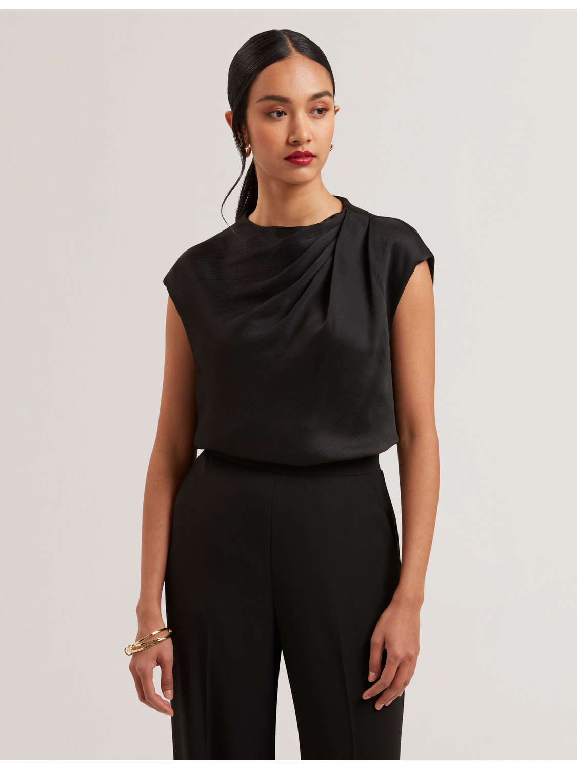 MISRINA | BLACK