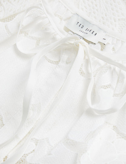 BACINA | WHITE