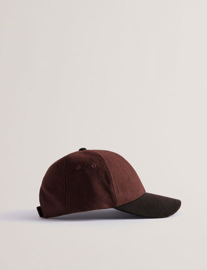 LEWIISS | BROWN