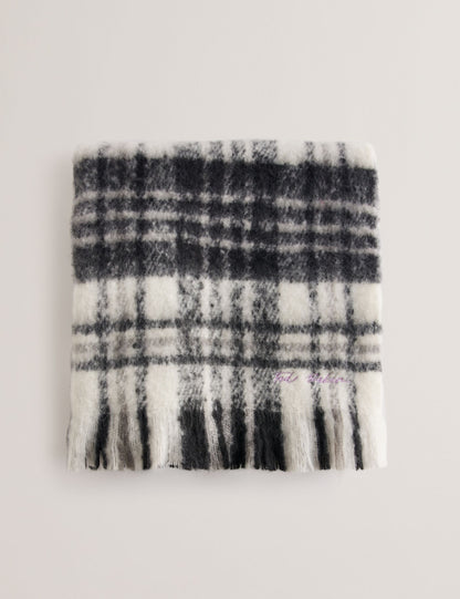 CHELLIS | BLACK
