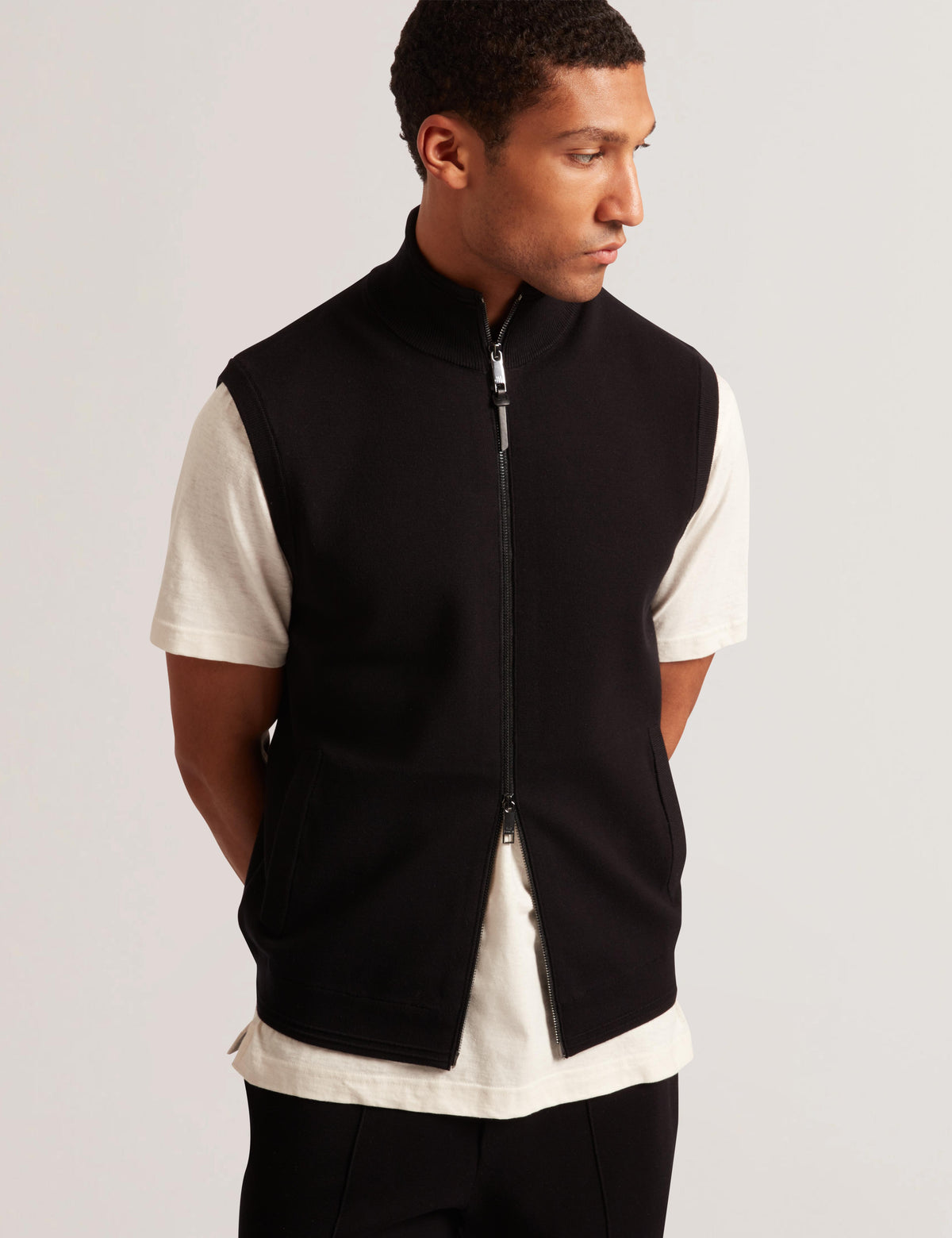 TERINCE | BLACK