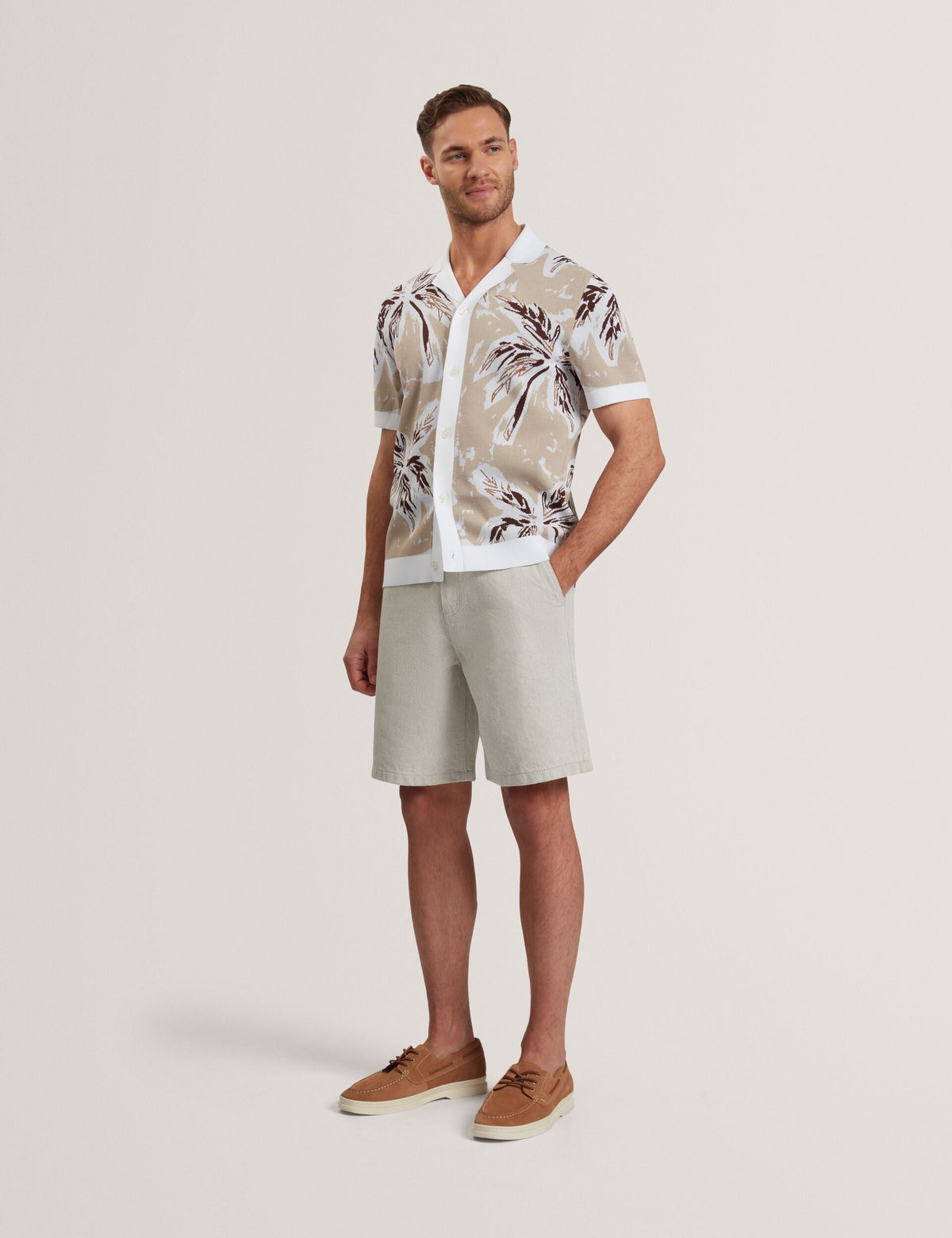 KYES | TAUPE