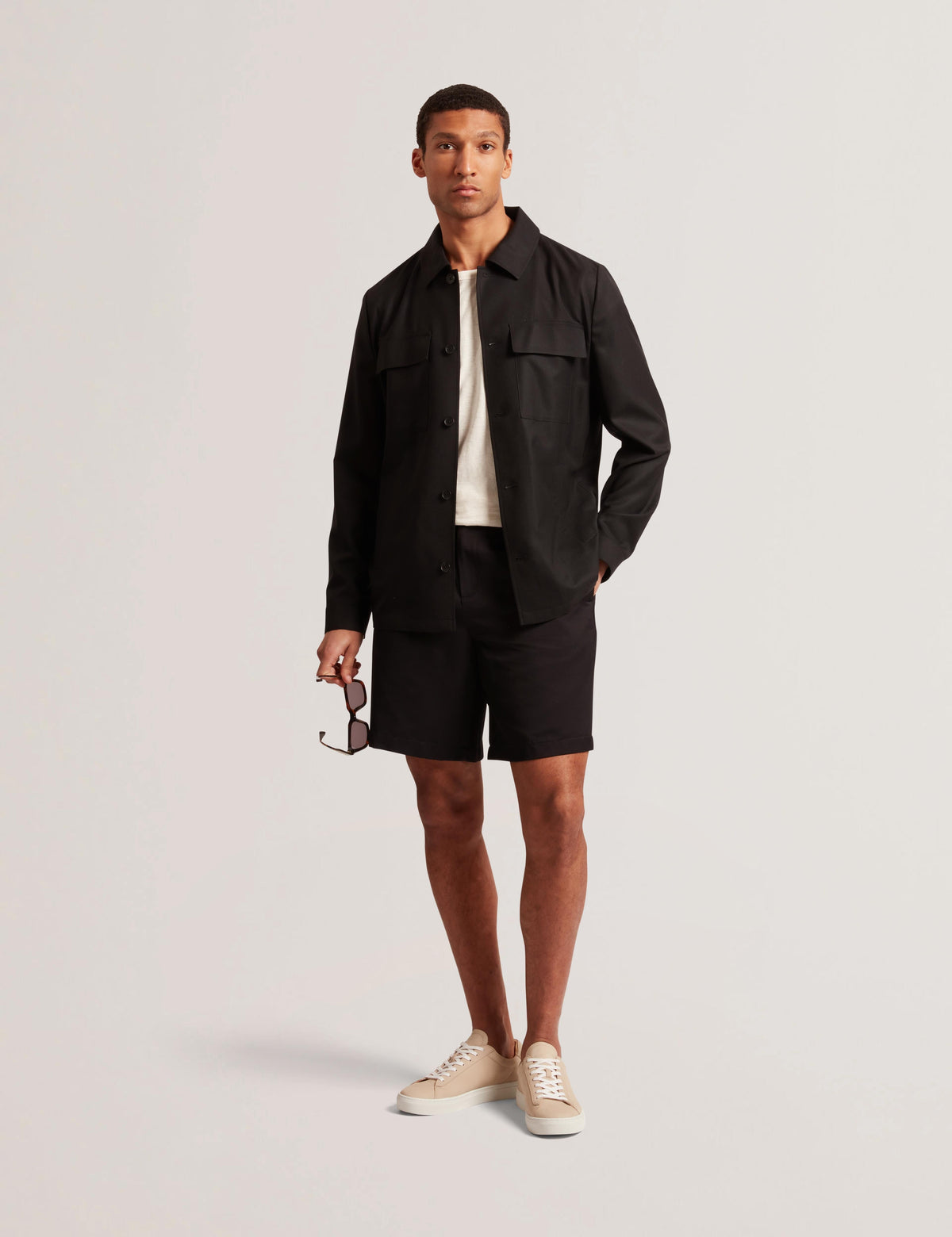 SELWYNJ | BLACK