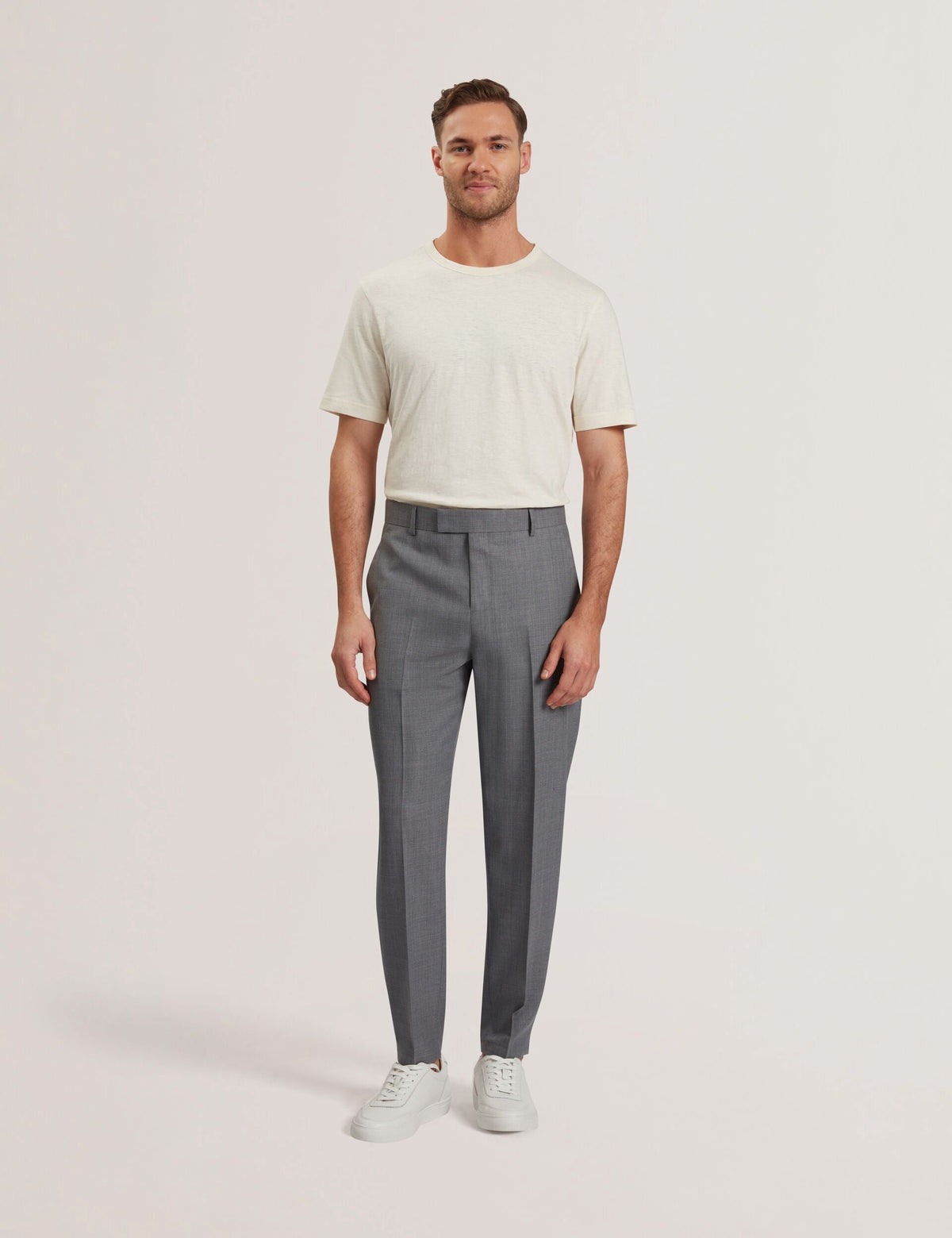 SELWYNT | MID-GREY