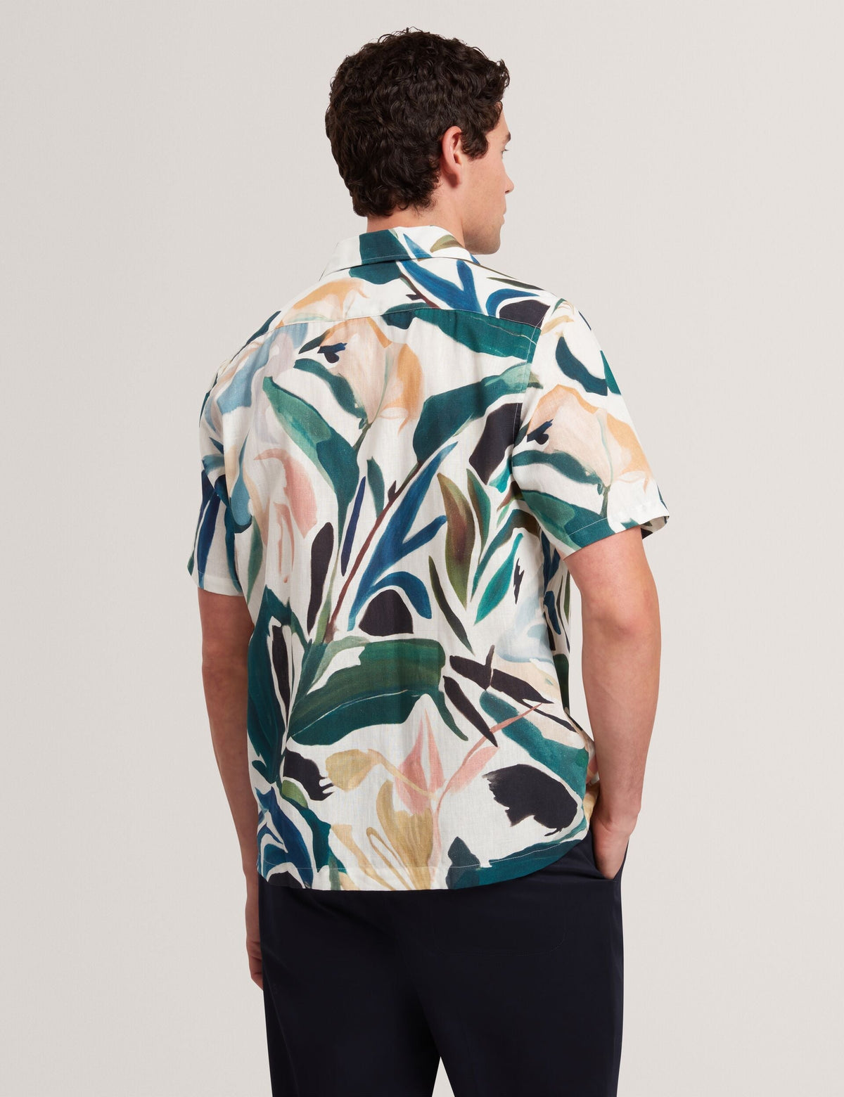 ROGNSKI | WHITE