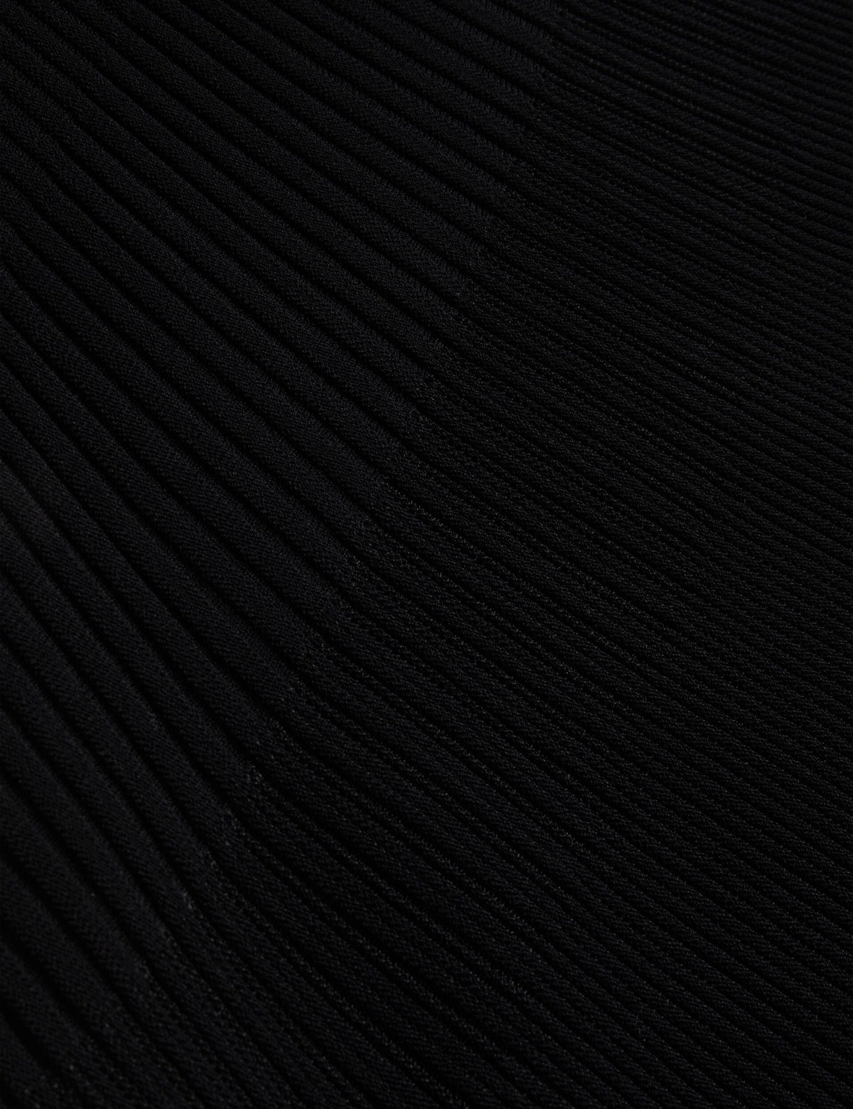 LAYYNII | BLACK