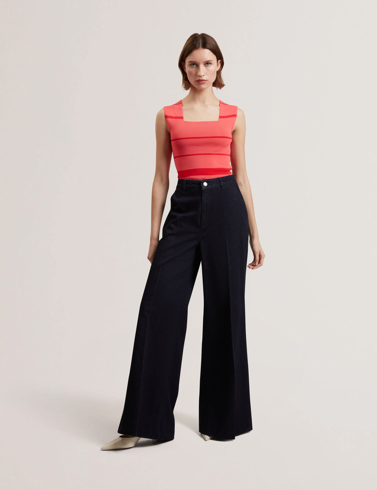 LAYDAA | CORAL