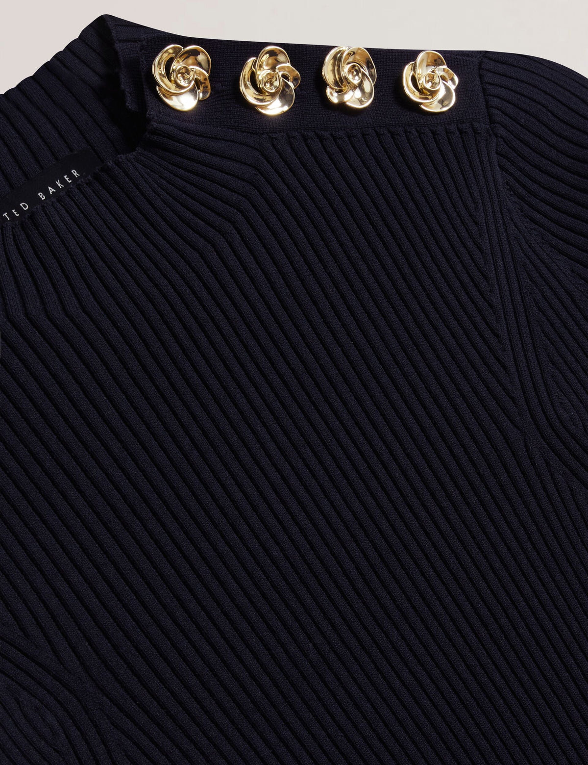 EELIIA | NAVY