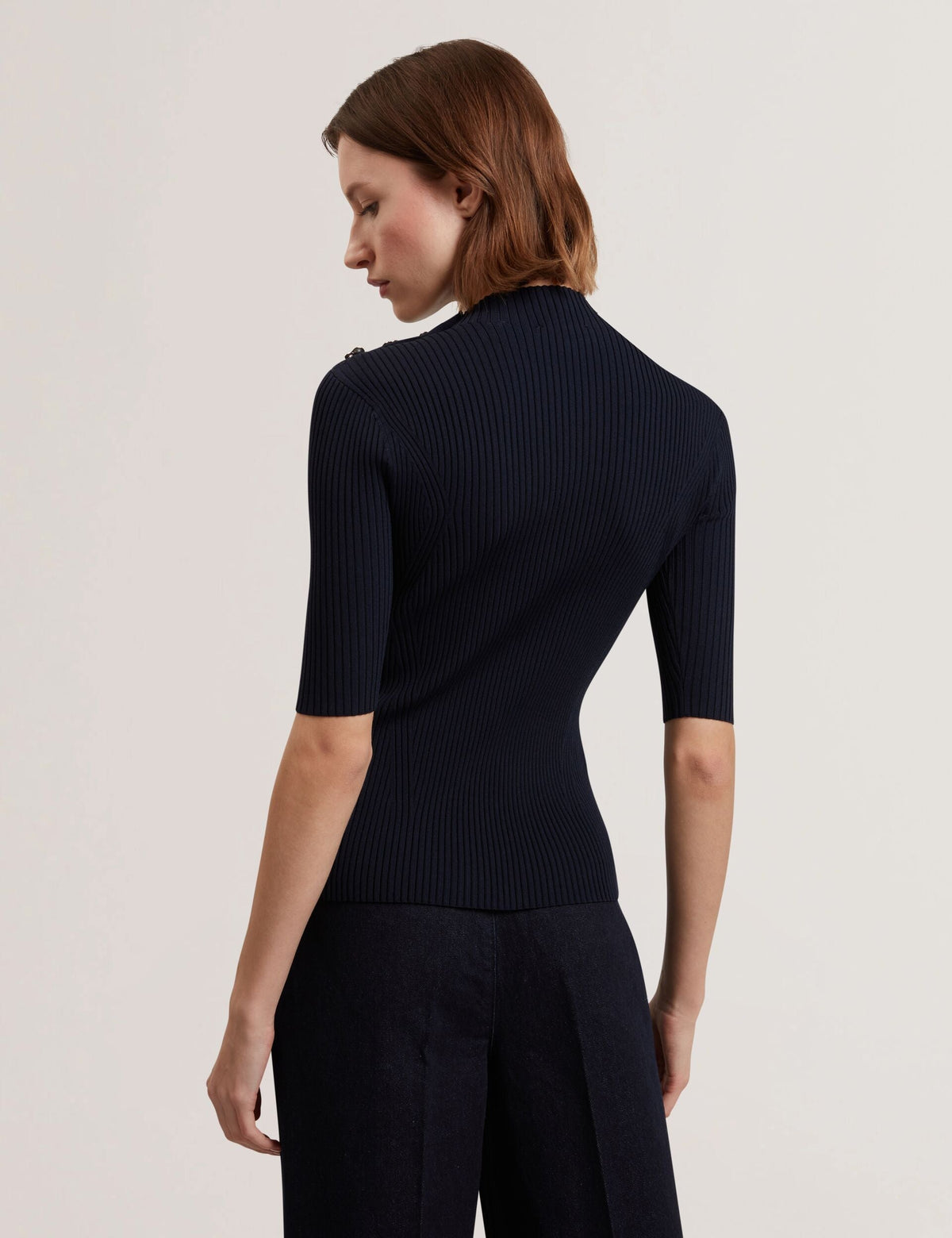EELIIA | NAVY