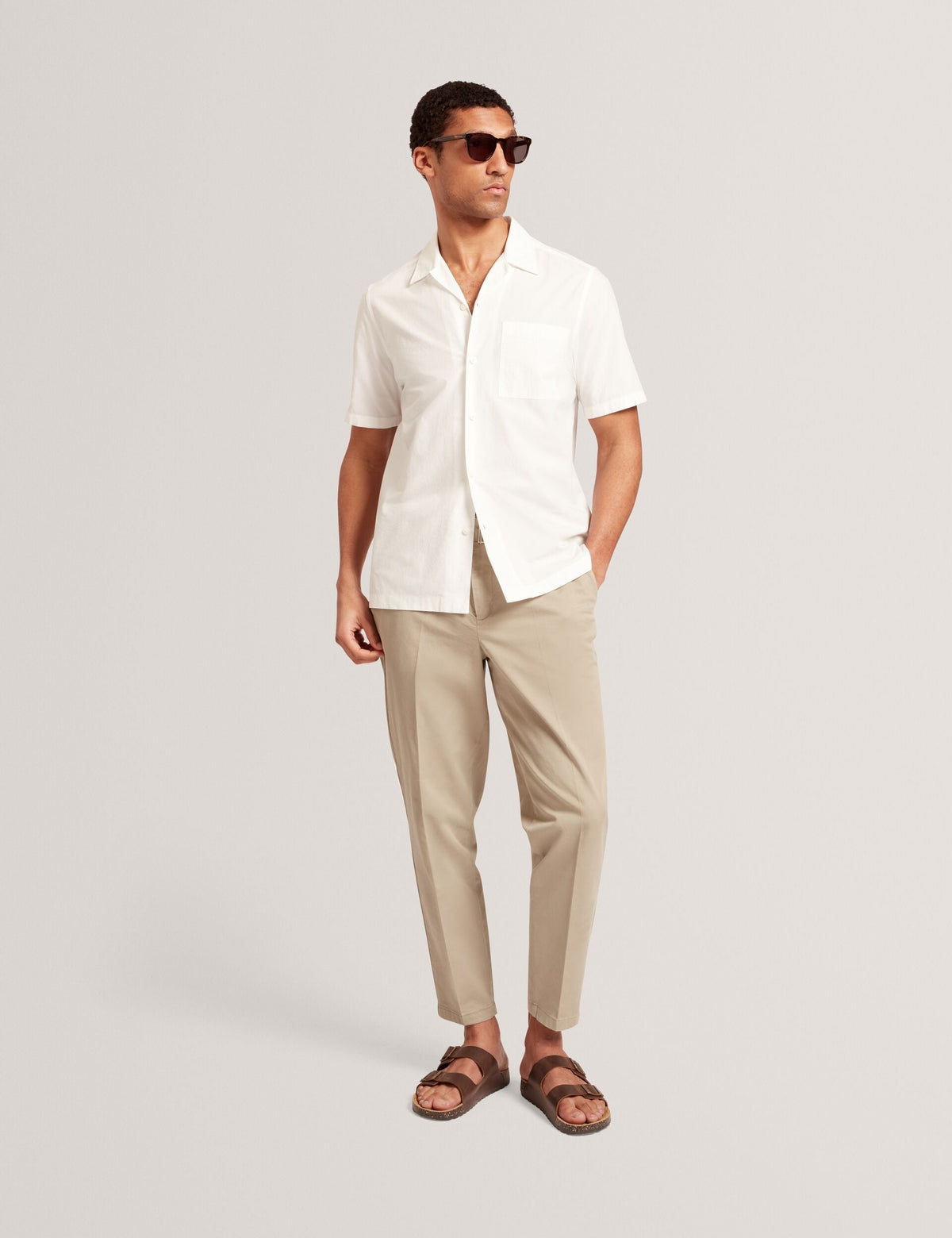 RADCLYF | WHITE