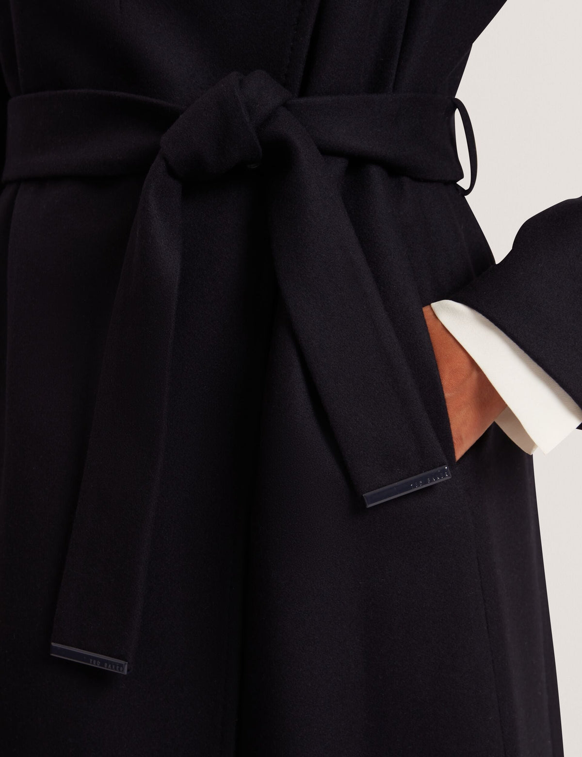ROSELL | BLACK
