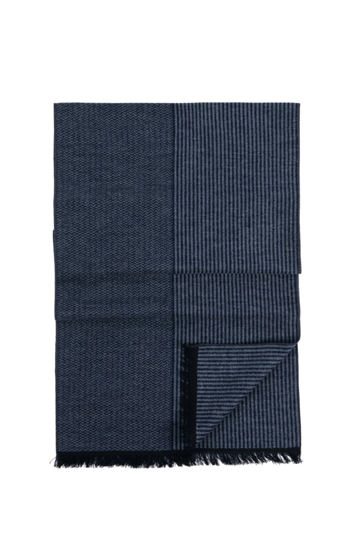 CHEVRON AND STRIPE SCARF | GREY