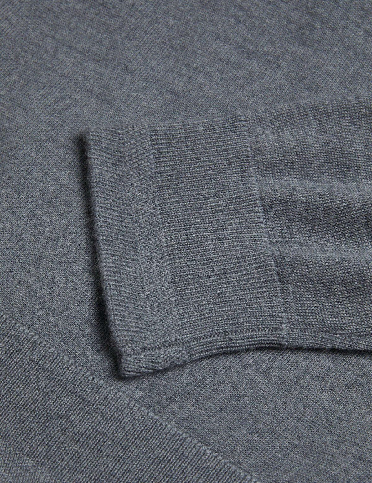 CARNBY | CHARCOAL