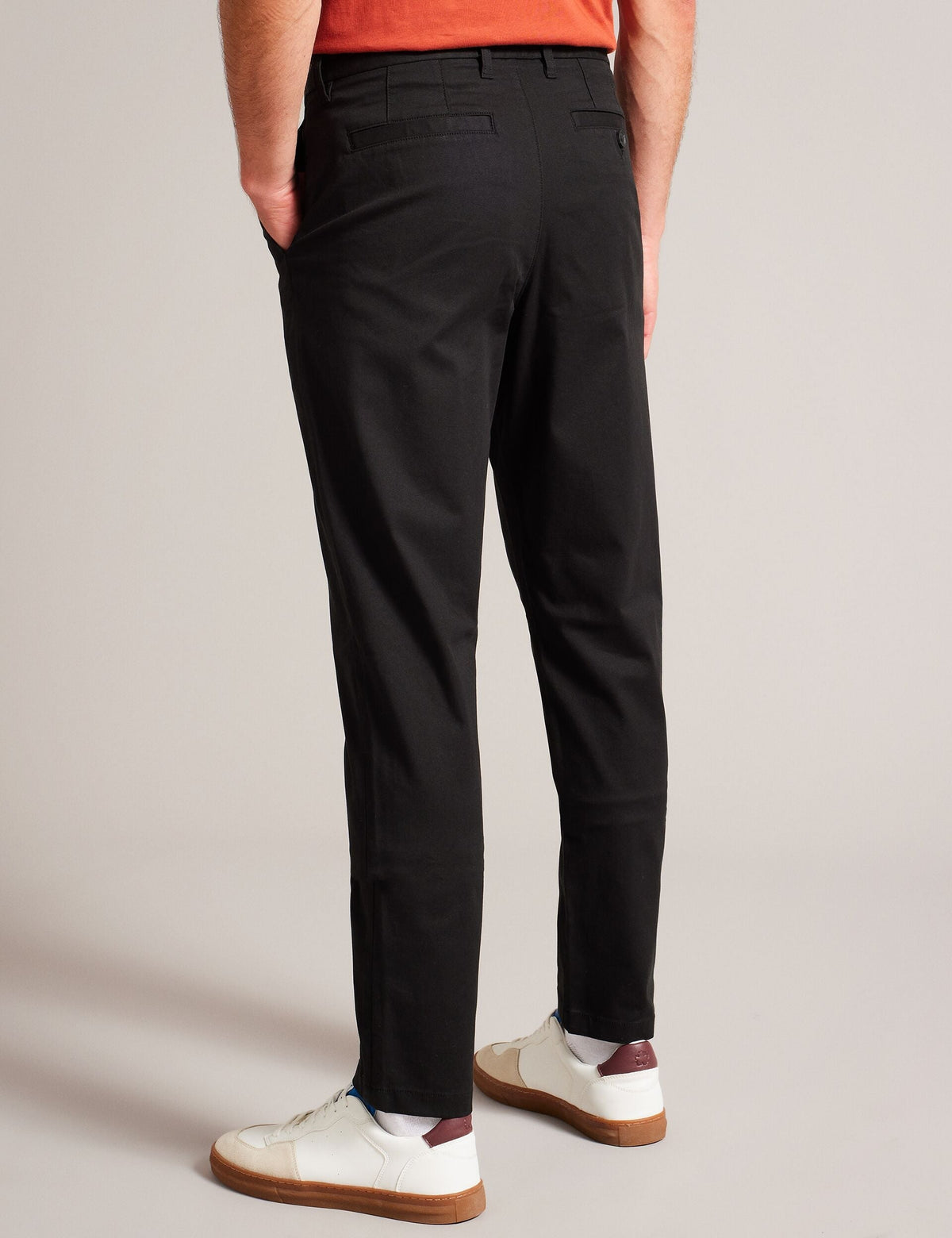HAYBRN | BLACK