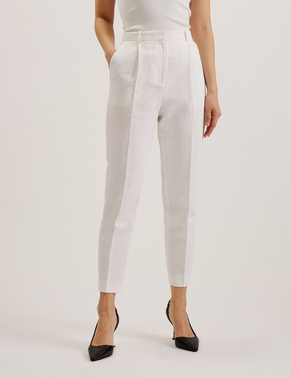 MUSUBT | WHITE