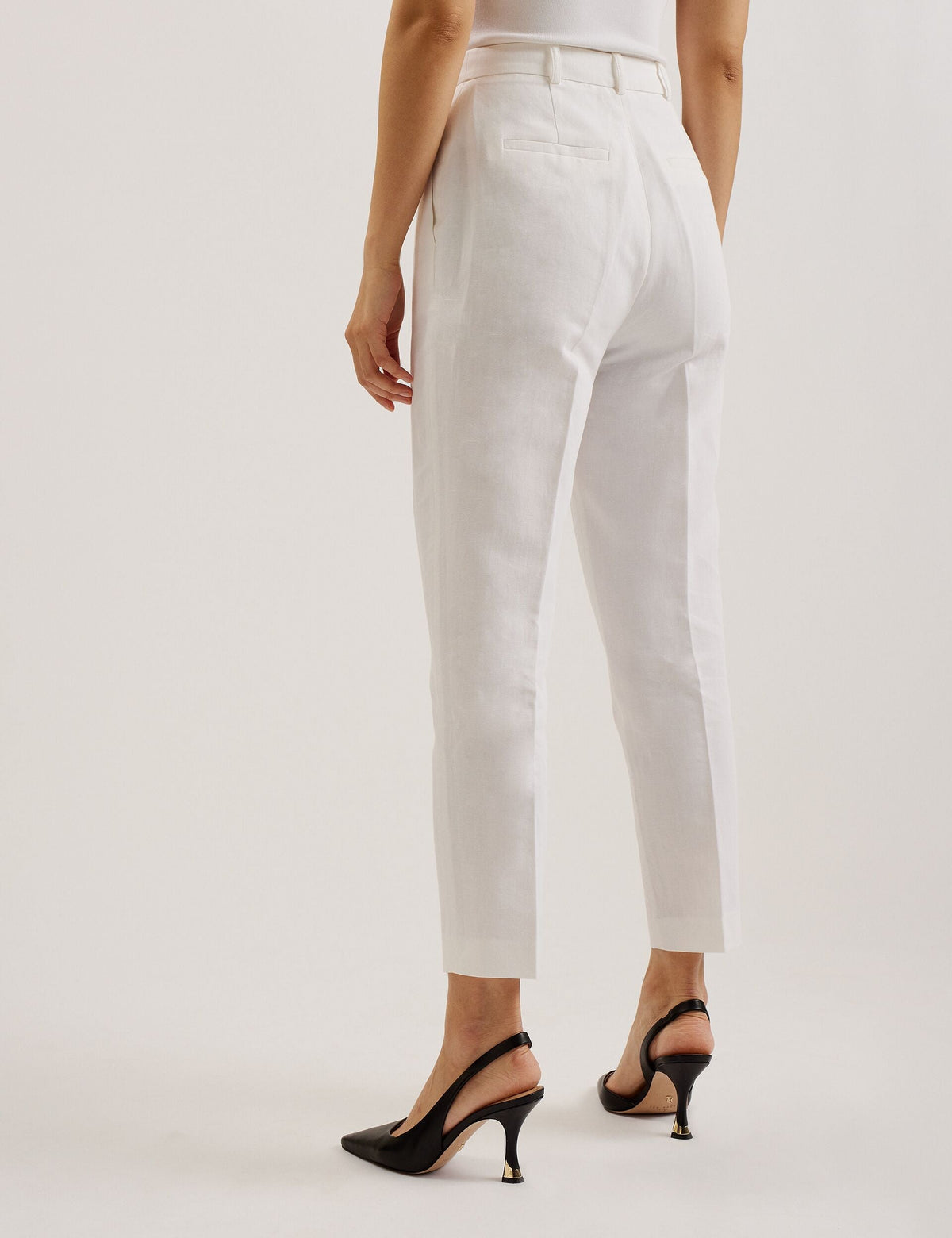 MUSUBT | WHITE