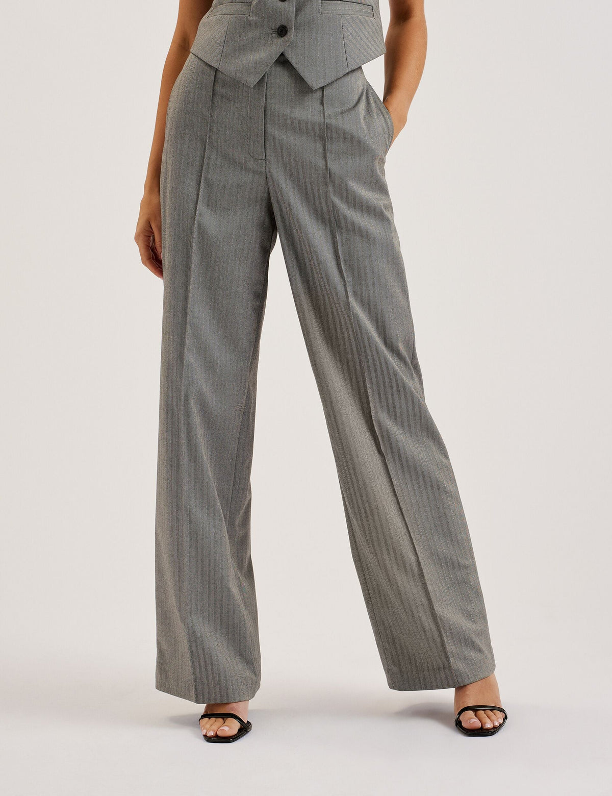 KOAT | DK-GREY