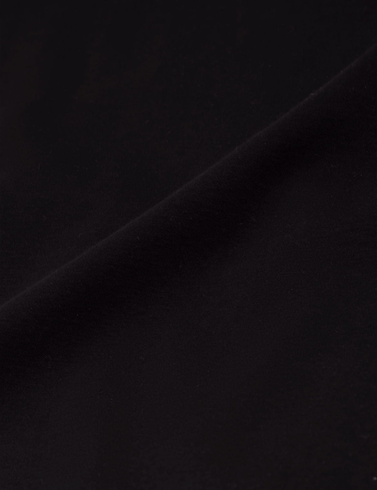 KONRRAD | BLACK