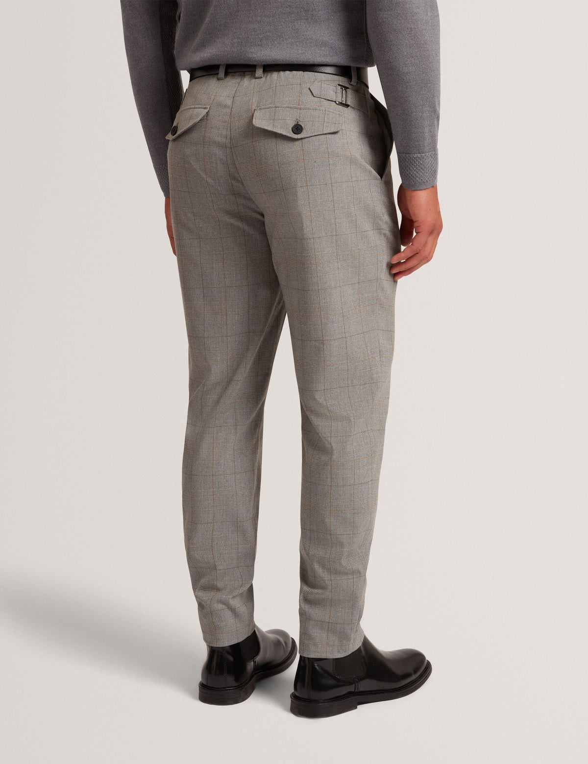 NATHAIN | GREY