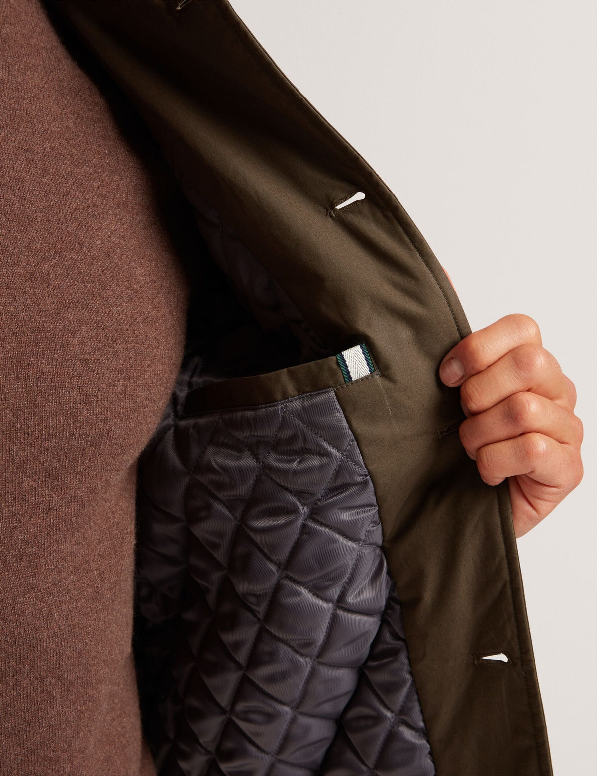 NEVERS | KHAKI