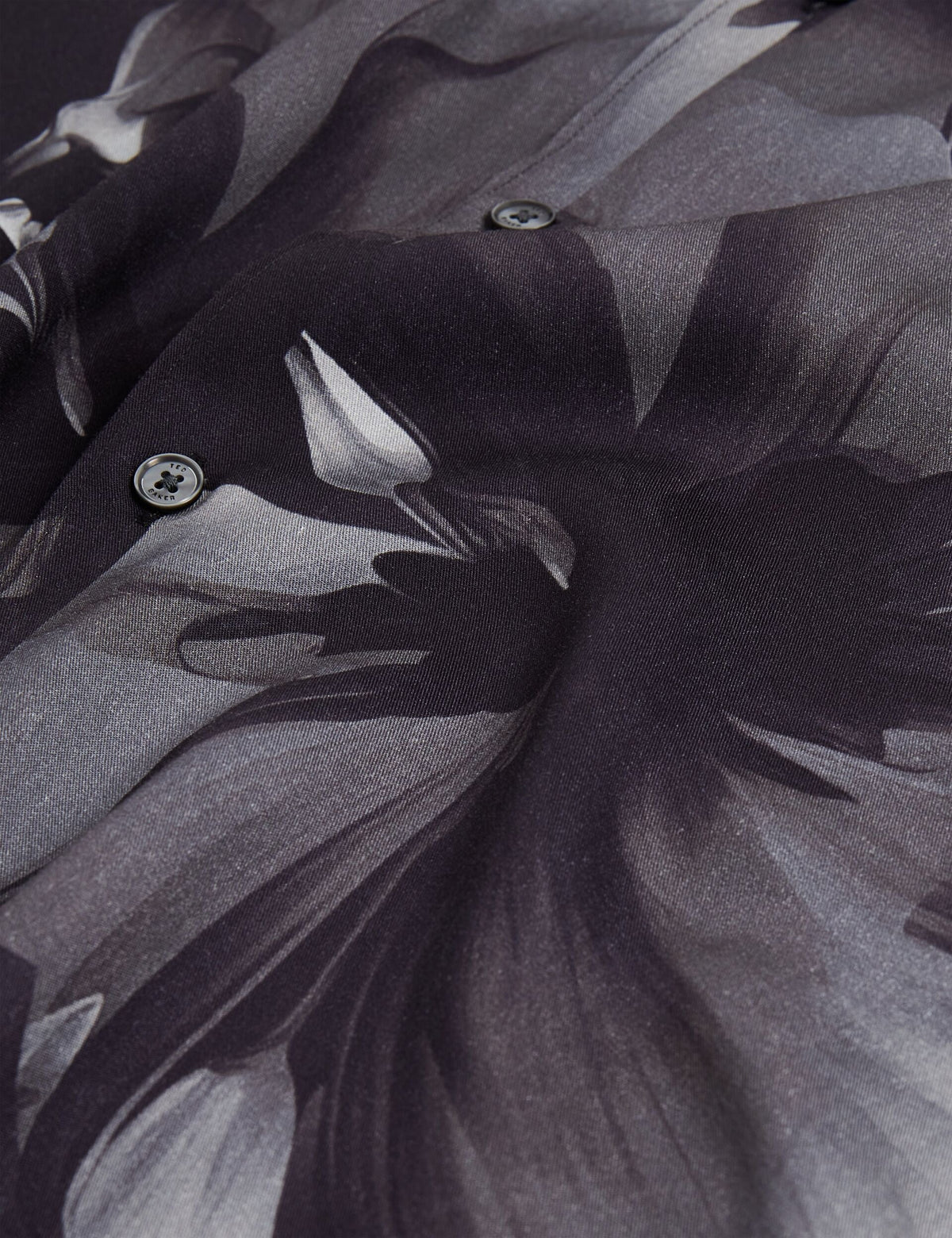 AMUND | BLACK