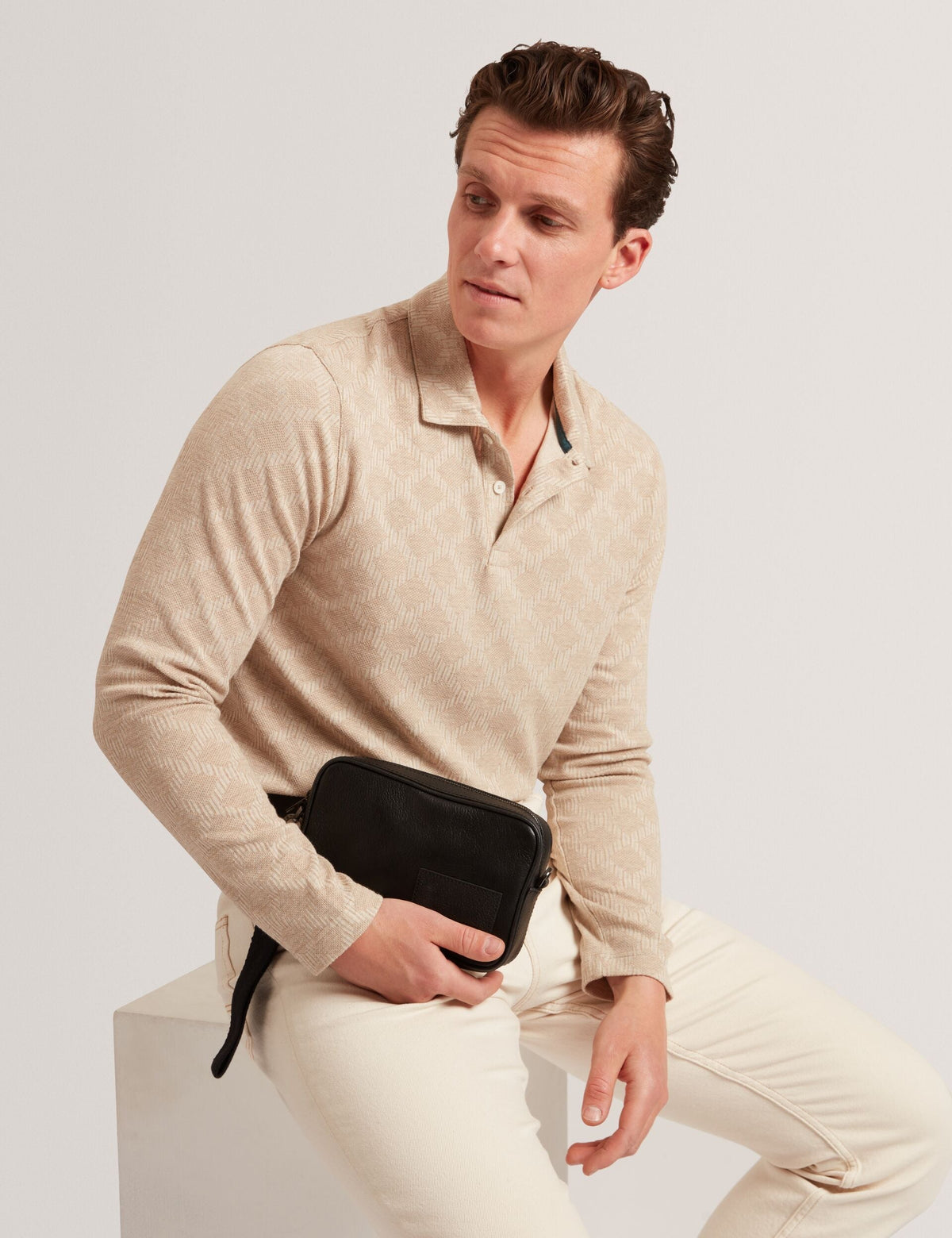 IMLAD | TAUPE
