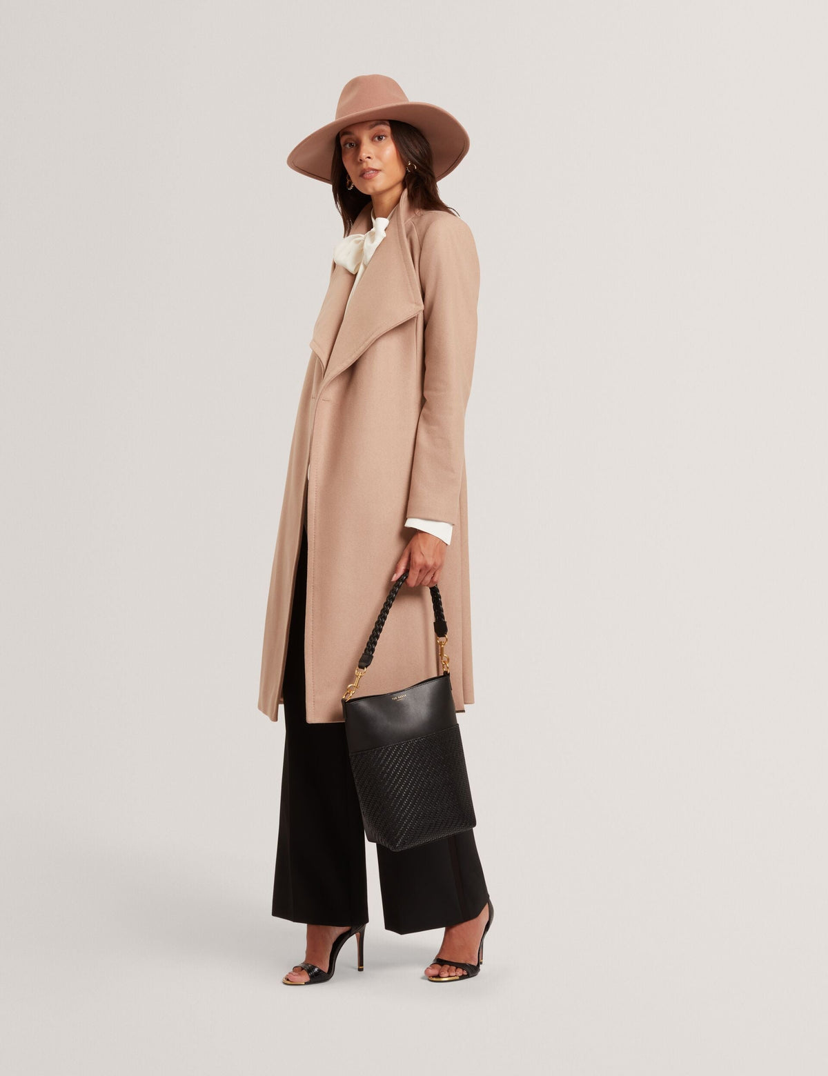 NEW ROSE | CAMEL