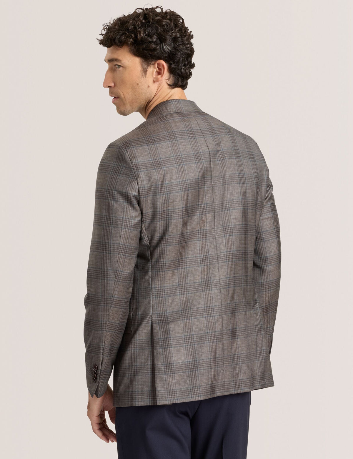 WINFRED | BROWN