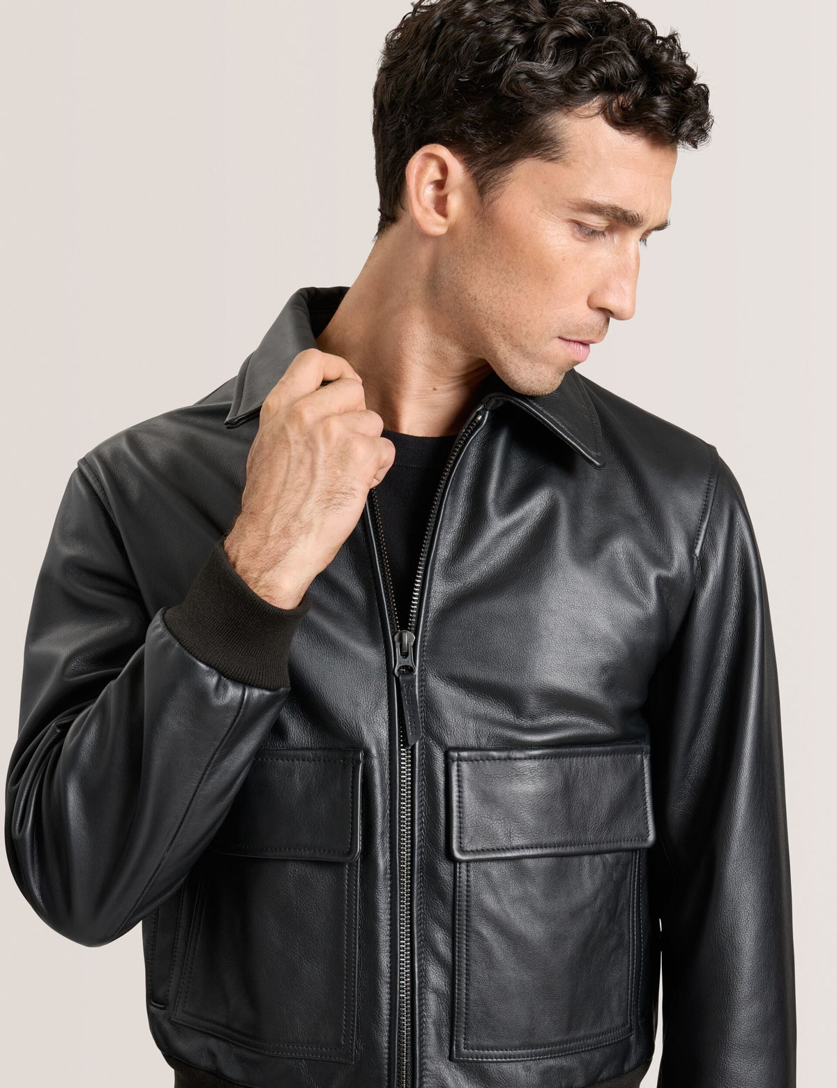 WHISTLER | BLACK